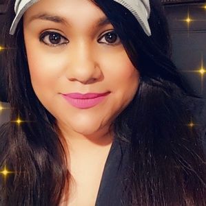 Meet your Posher, Ana